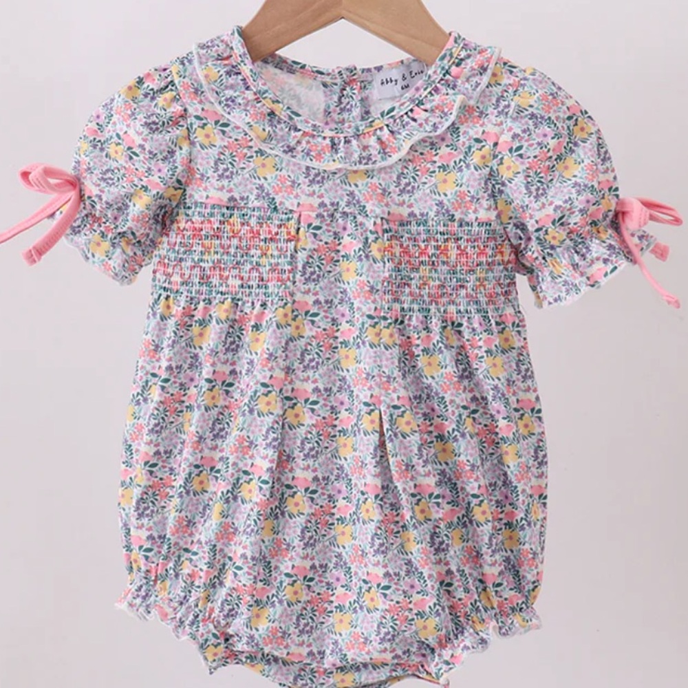 SMOCKED Abby & Evie
SUMMER GARDEN RUFFLE BUBBLE NWT Girls 3T Ruffle Bow Sleeves
